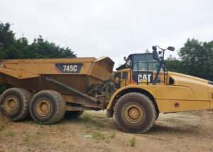 cat745c